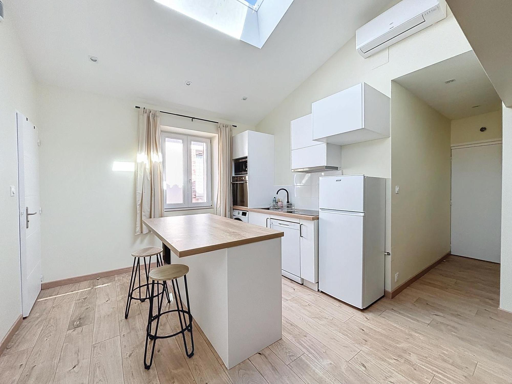 Duplex Vieux Port - Hyper Central & Climatisation - Les Freres De La Loc' マルセイユ エクステリア 写真